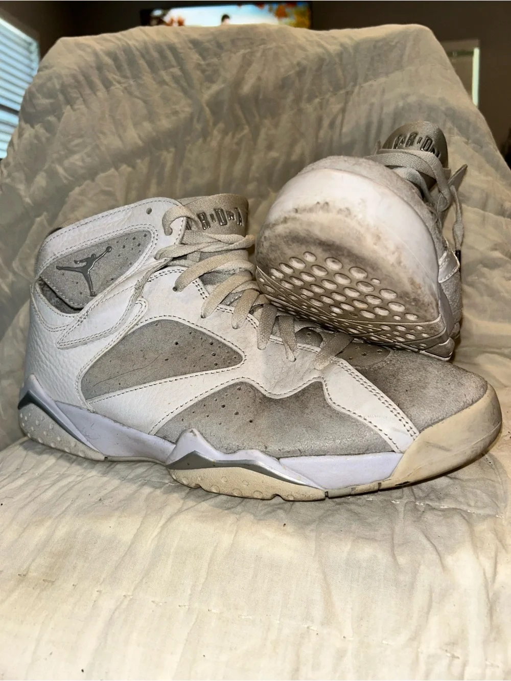 Jordan Men’s Athletic Shoes - White & Gray
